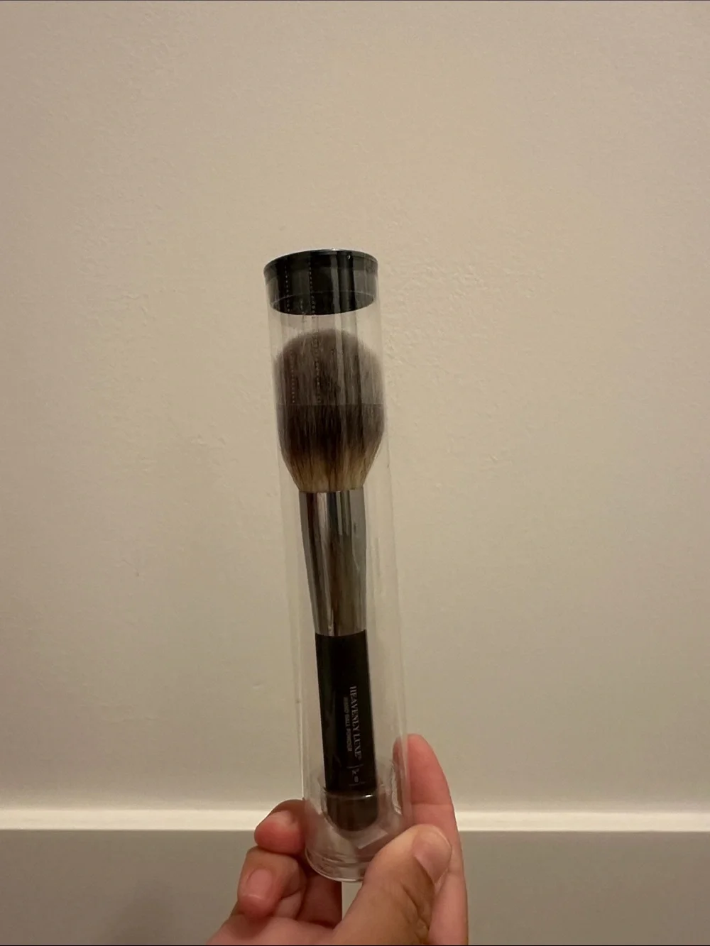 IT Cosmetics Heavenly Luxe Wand Ball Powder Brush #8 | New in Box and sealed